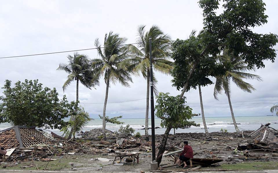 Ισχυρός σεισμός 7 ρίχτερ στην Ινδονησία - Media