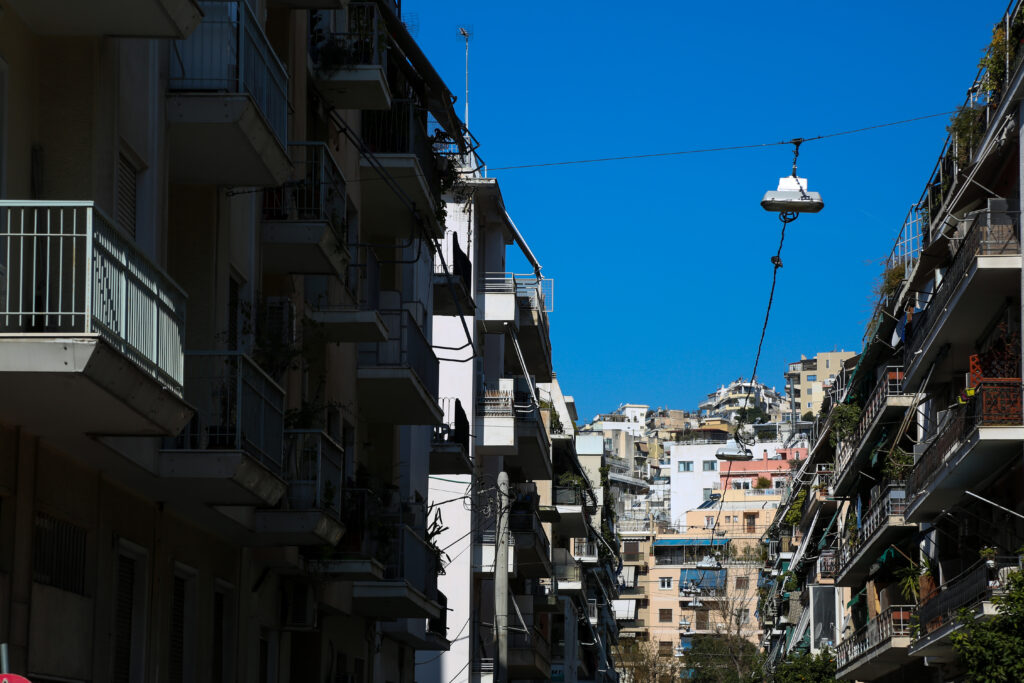 Ληξιπρόθεσμες οφειλές: Δεν κινδυνεύει η πρώτη κατοικία λέει η ΑΑΔΕ - Media