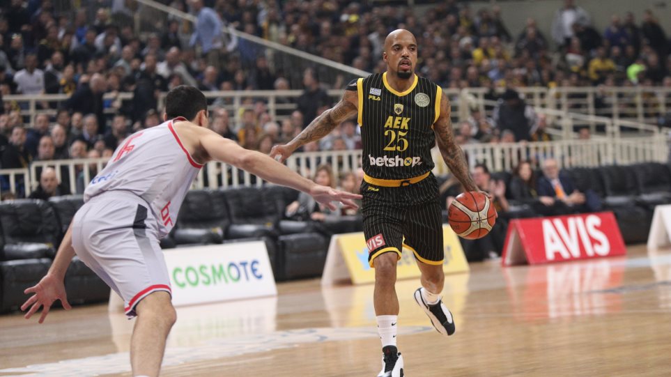 «Πικρή» νίκη και αποκλεισμός για ΑΕΚ - Media