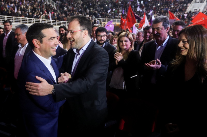 «Συμμαχία προοδευτικών δυνάμεων απέναντι σε ακροδεξιά και νεοφιλελευθερισμό» - H προγραμματική συμφωνία ΣΥΡΙΖΑ - ΔΗΜΑΡ  - Media