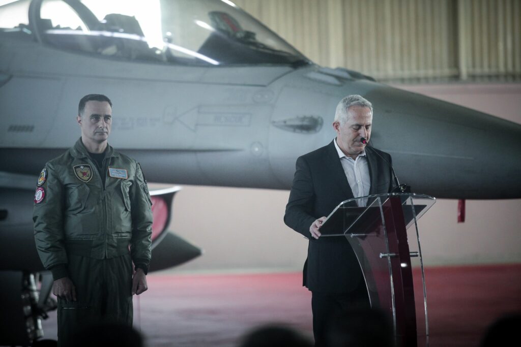 Αποστολάκης: Εξετάζουμε την αγορά  F35 -  Aπό κοντά και ο Πάϊατ (Photo) - Media