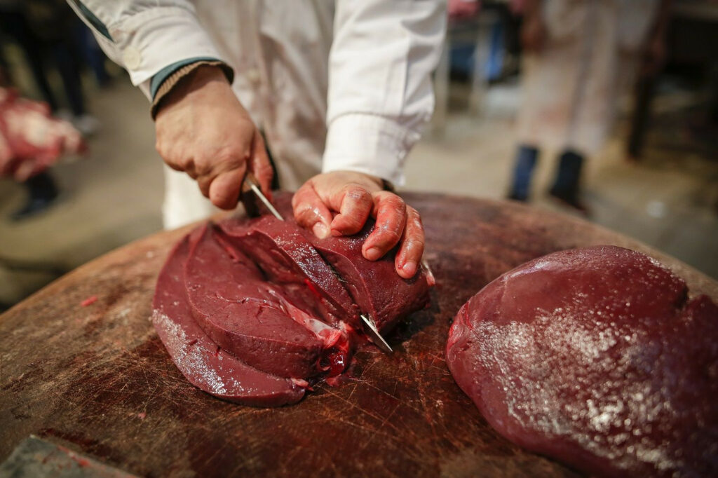 Πειραιάς: Προσοχή - Κατασχέσεις ακατάλληλων κρεάτων και παρασκευασμάτων κρέατος - Media