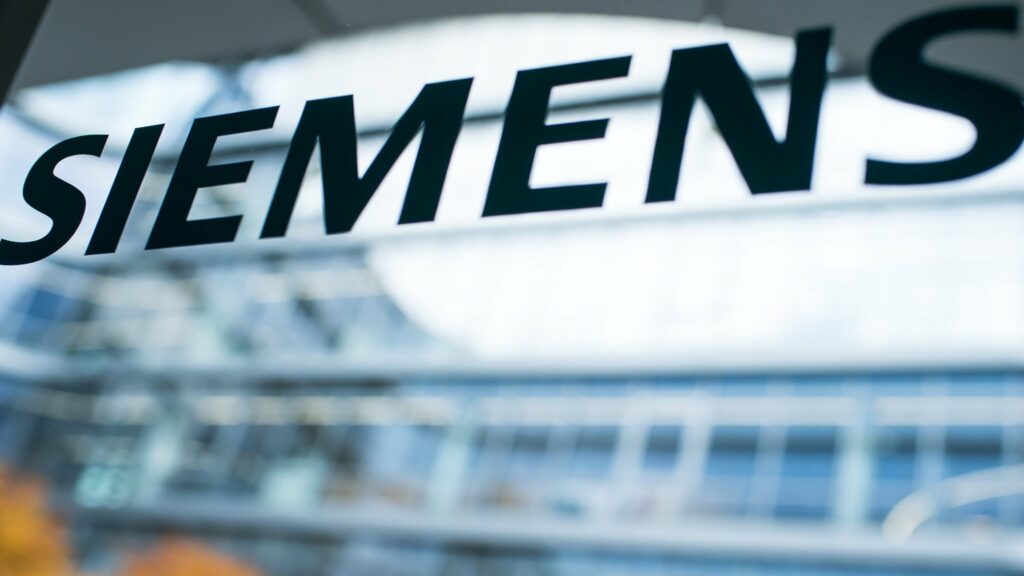 Δίκη Siemens: Δόθηκαν μίζες 94 εκατ. μάρκα σε πολιτικούς και αξιωματούχους λέει η εισαγγελέας - Media