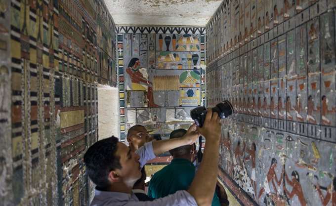 Αίγυπτος: Αρχαιολόγοι ανακάλυψαν ταφικό θάλαμο 4.000 ετών - Media