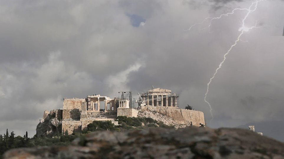 Όλα καλά με το αλεξικέραυνο στην Ακρόπολη - Media
