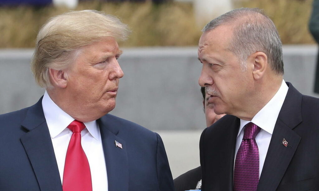 Συρία και S-400 στο επίκεντρο της επικοινωνίας Τραμπ - Ερντογάν - Media