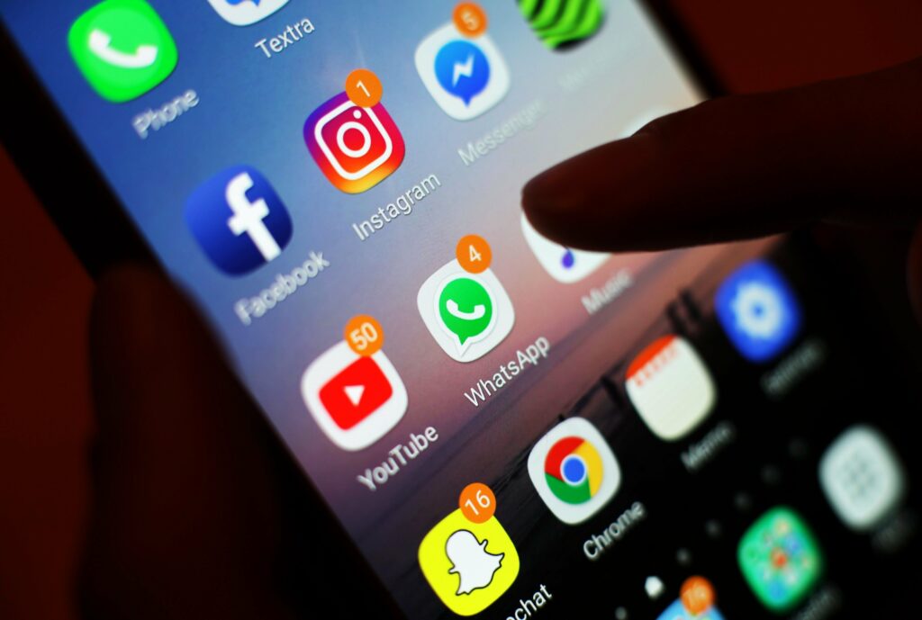 Ποιο Instagram και ποιο Facebook; Άλλος είναι ο «βασιλιάς» των social media - Media