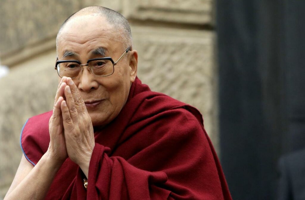 Σοκάρει ο Δαλάι Λάμα: Η Ευρώπη θα γίνει μουσουλμανική ή αφρικανική αν δεν επιστραφούν στις χώρες τους οι μετανάστες - Media