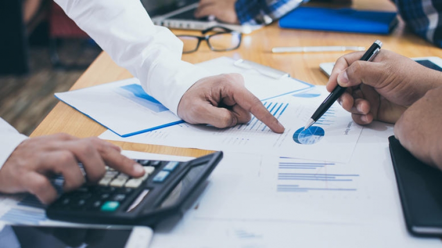 Στα 104 δισ. ευρώ οι ληξιπρόθεσμες οφειλές προς το Δημόσιο -  Τα 34 δισ. Ευρώ τα χρωστούν 79 άτομα - Media