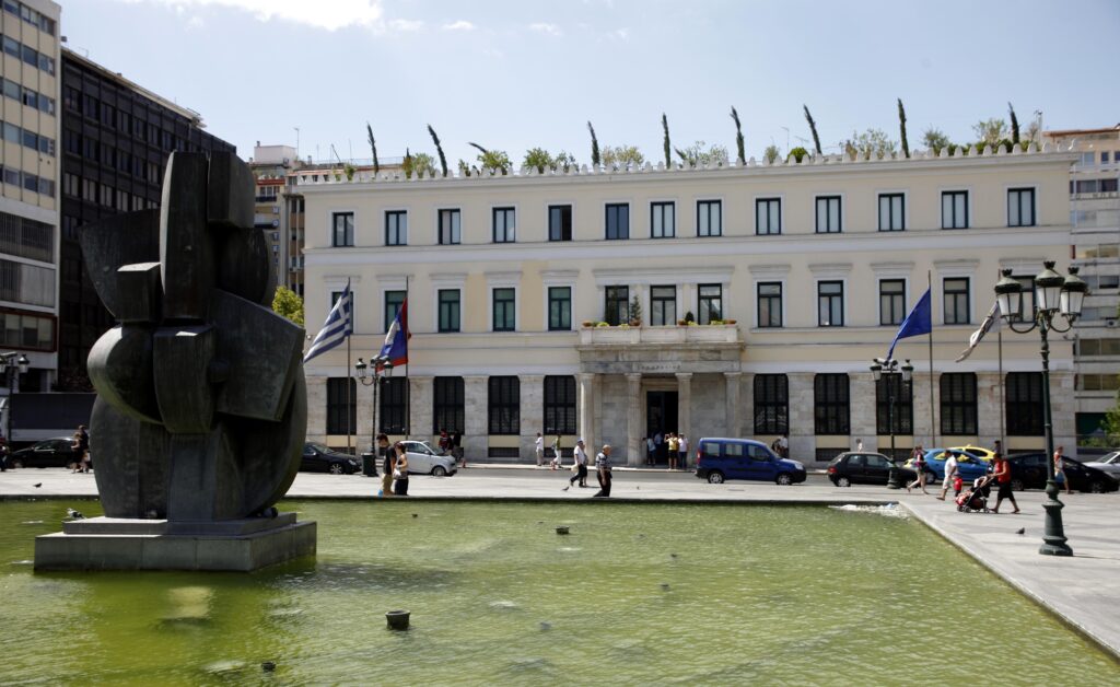 «Πόρτα» στη Χρυσή Αυγή από τον Δήμο Αθηναίων: Καμιά διευκόλυνση εν όψει εκλογών - Media