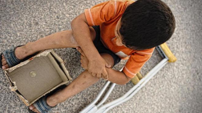 Πύργος: Εξανάγκαζαν τα παιδιά τους σε επαιτεία - Media