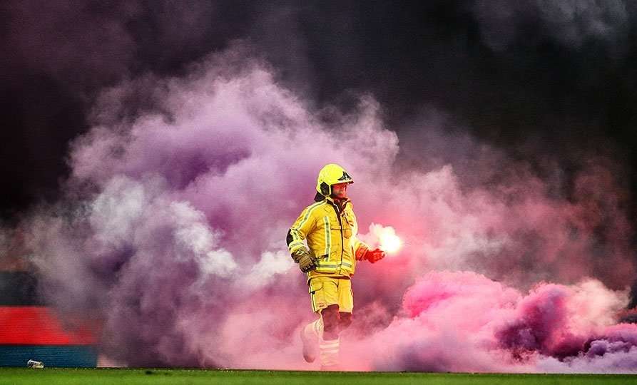 Χαμός στο Σταντάρ - Άντερλεχτ και διακοπή! - Media