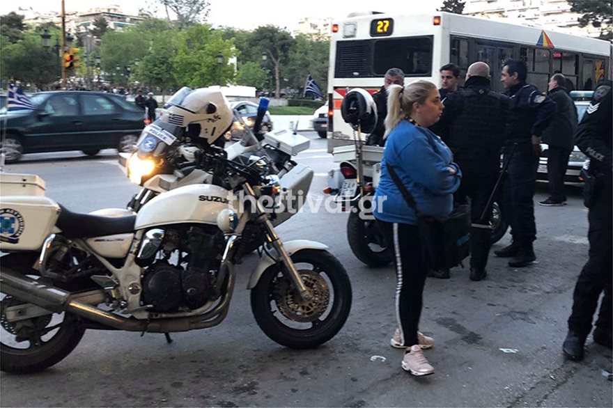 Πρωτοφανές περιστατικό στη Θεσσαλονίκη: Πέταξε τη σύζυγό του από το αυτοκίνητο! - Media