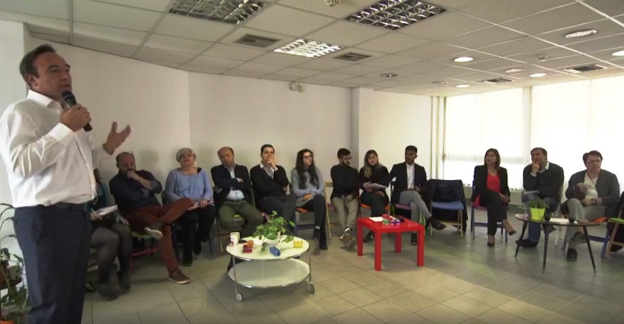 Κόκκαλης: Ανοιχτή διαβούλευση με τους πολίτες για το προσφυγικό - Media