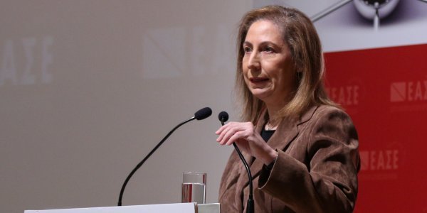 Ξενογιαννακοπούλου: Φοβούνται τη Συµµαχία, γι’ αυτό επιτίθενται  - Media