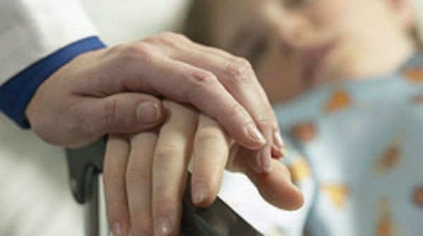 Παγκόσμια Ημέρα Μηνιγγίτιδας: Ποια είναι τα πρώτα «αθώα» αυμπτώματα - Media