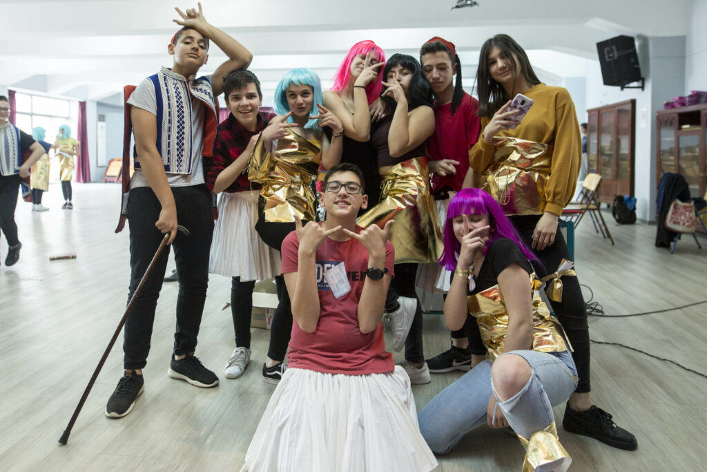 Θέατρο στη στέγη - ONASSIS YOUTH FESTIVAL 2019 - Media