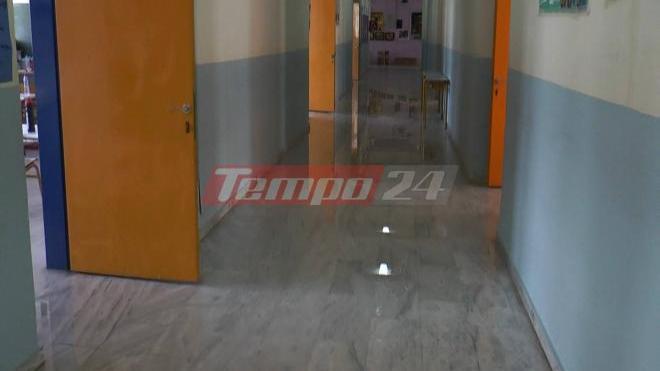 Πάτρα: Πλημμύρισε το Δημοτικό Πειραματικό Σχολείο – Λίμνες στις αίθουσες (Photos) - Media