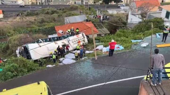 Τραγωδία στην Πορτογαλία: Δεκάδες νεκροί από δυστύχημα με τουριστικό λεωφορείο - Γερμανοί τα περισσότερα θύματα (Photos) - Media