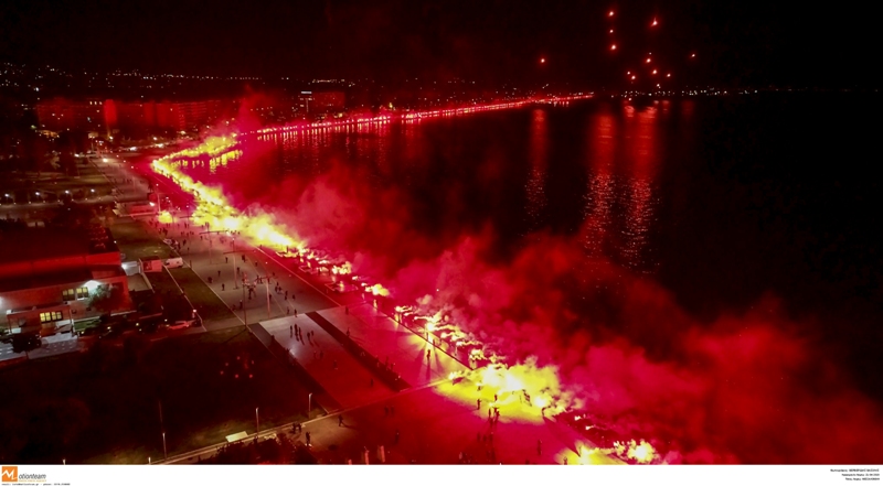 Το pyroshow των οπαδών του ΠΑΟΚ από ψηλά! (Drone)  - Media