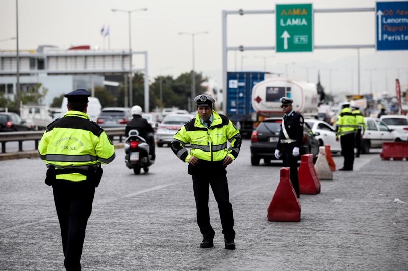 Άδεια πόλη η Αθήνα – Σε εξέλιξη η μεγάλη η έξοδος των εκδρομέων (Photos/Video) - Media