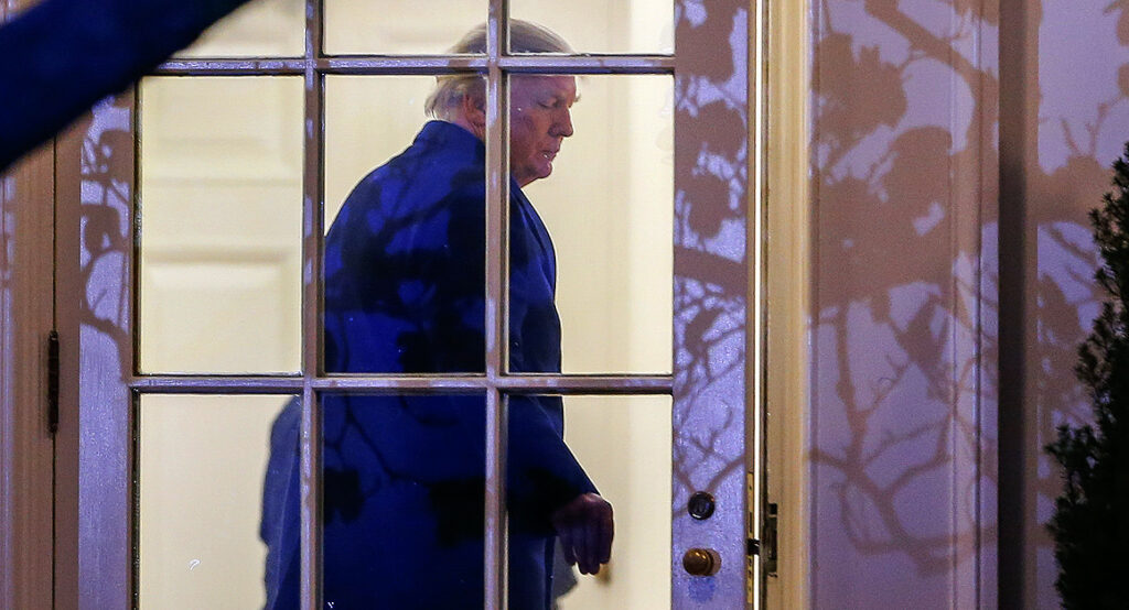 Έκθεση Μιούλερ: Φόβος και παράνοια στον Λευκό Οίκο του Τραμπ - Media