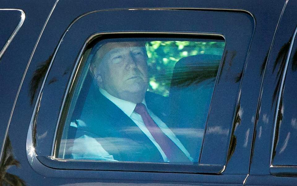 Η οικογενειακή φωτογραφία των Ομπάμα και το «Καλό Πάσχα» του Τραμπ - Media