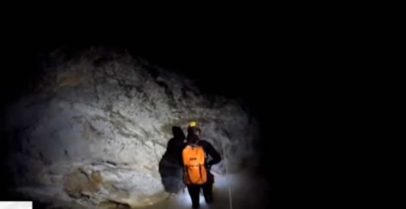 Ντοκουμέντο: Η επιχείρηση της ΕΜΑΚ για τους παγιδευμένους πεζοπόρους στο Ξυλόκαστρο (Video) - Media