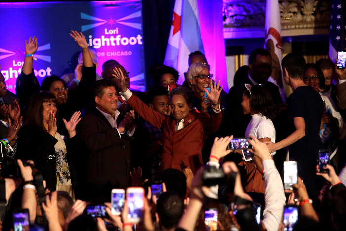 Λόρι Λάιτφουτ: Η πρώτη Αφροαμερικανίδα, γκέι, δήμαρχος στο Σικάγο (Photo) - Media