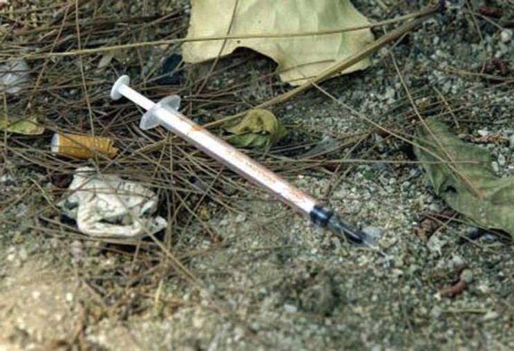 Ρόδος: Tοξικομανείς κάνουν χρήση στο προαύλιο νηπιαγωγείου – Eξάχρονος πήρε στα χέρια του σύριγγα! - Media