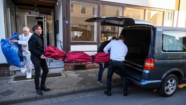 Μυστηριώδεις θάνατοι από βαλλίστρες και αποκρυφισμός στην Γερμανία (Photos) - Media