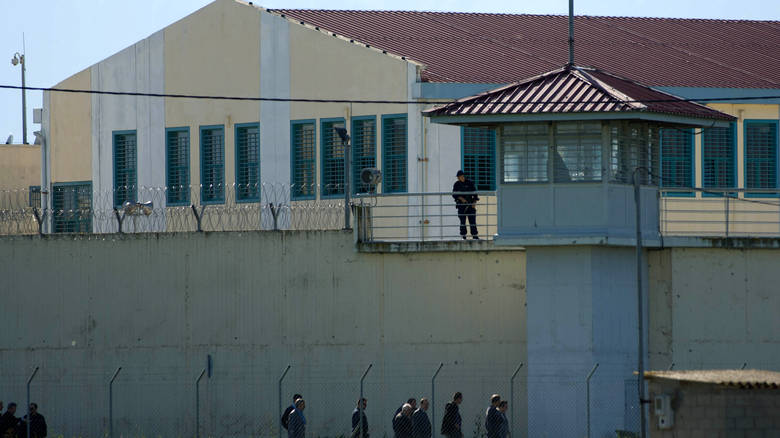 Νεκρός κρατούμενος στις φυλακές Τρικάλων - Media