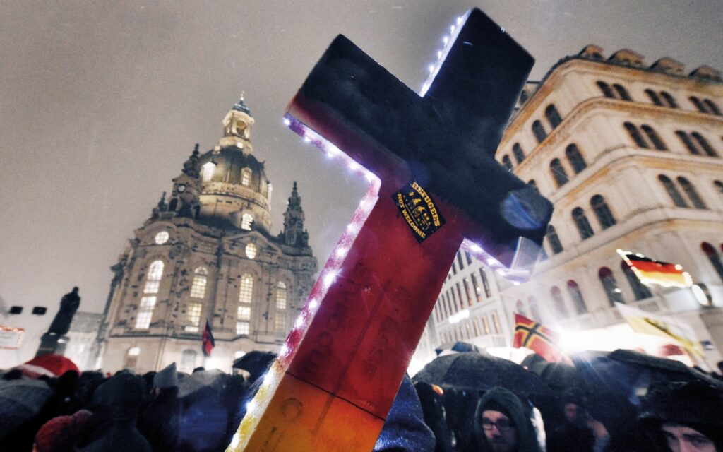 Bloomberg: Η Ευρώπη κινδυνεύει από τους δεξιούς λαϊκιστές - Media