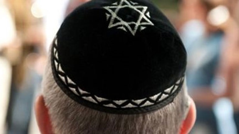 Η Γερμανία ζήτησε από του Εβραίους να μην κυκλοφορούν φορώντας το κιπά - Media