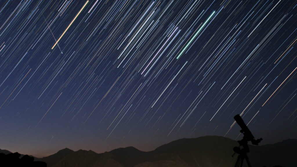 Κορυφώνονται το βράδυ της Δευτέρας οι Υδροχοϊδες - Ανοιξιάτικη βροχή ατέρων - Media