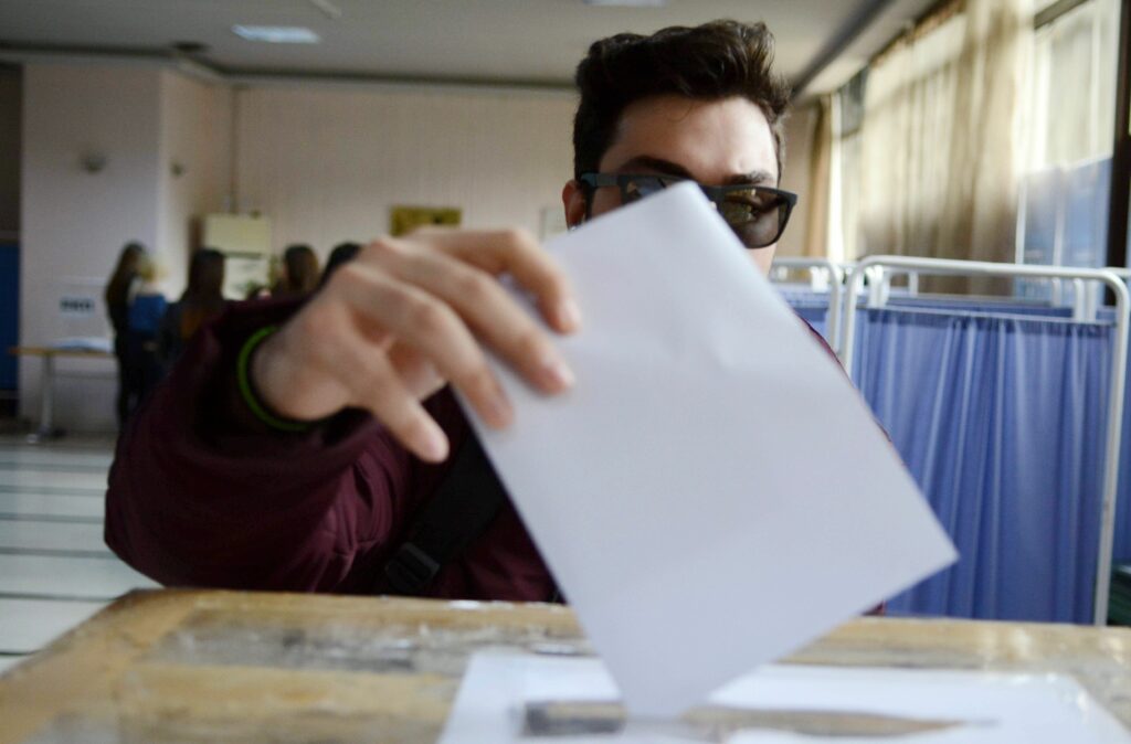 Ποιοι δικαιούνται ειδική άδεια από τη δουλειά τους, για να ψηφίσουν - Media