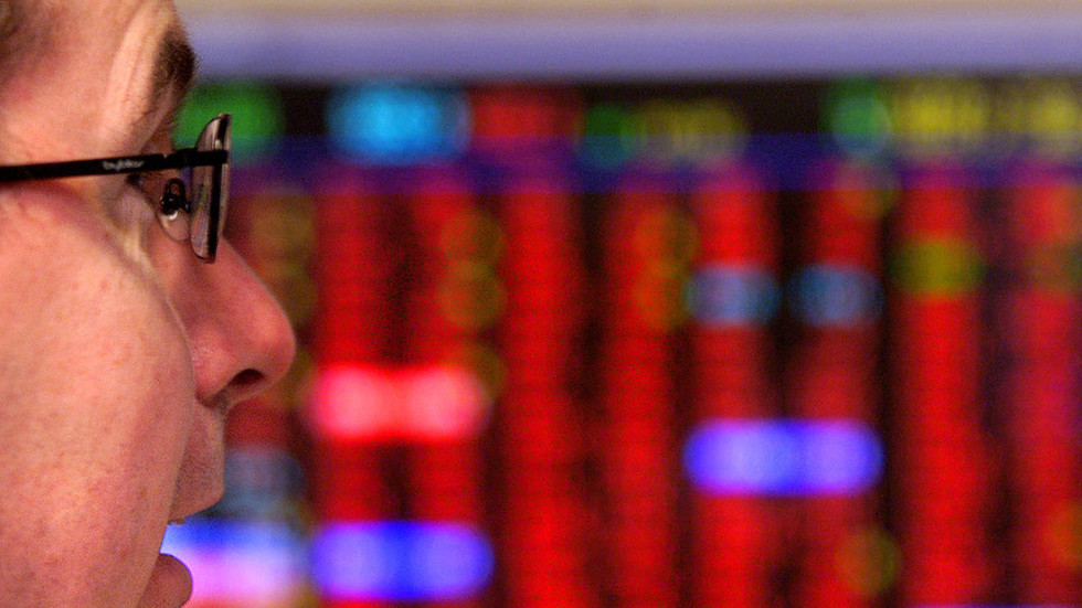 «Καταρρέει» ο Dow Jones - Πτώση έως και 700 μονάδες λόγω των κινεζικών δασμών - Media