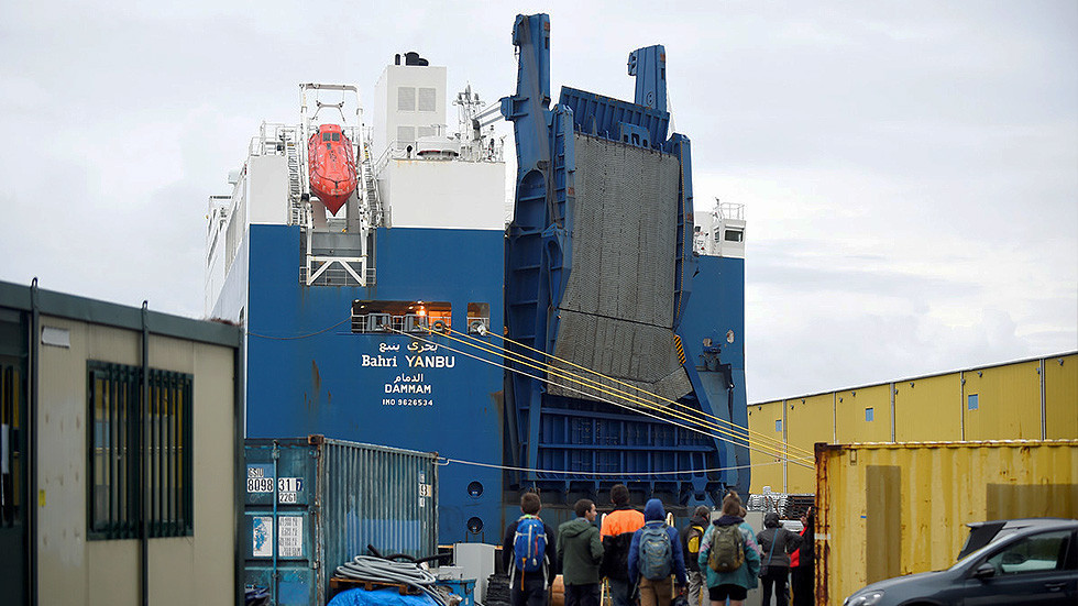Ξεσηκώθηκαν οι λιμενεργάτες στη Γένοβα - Δεν φόρτωσαν πλοίο με όπλα για τη Σαουδική Αραβία - Media