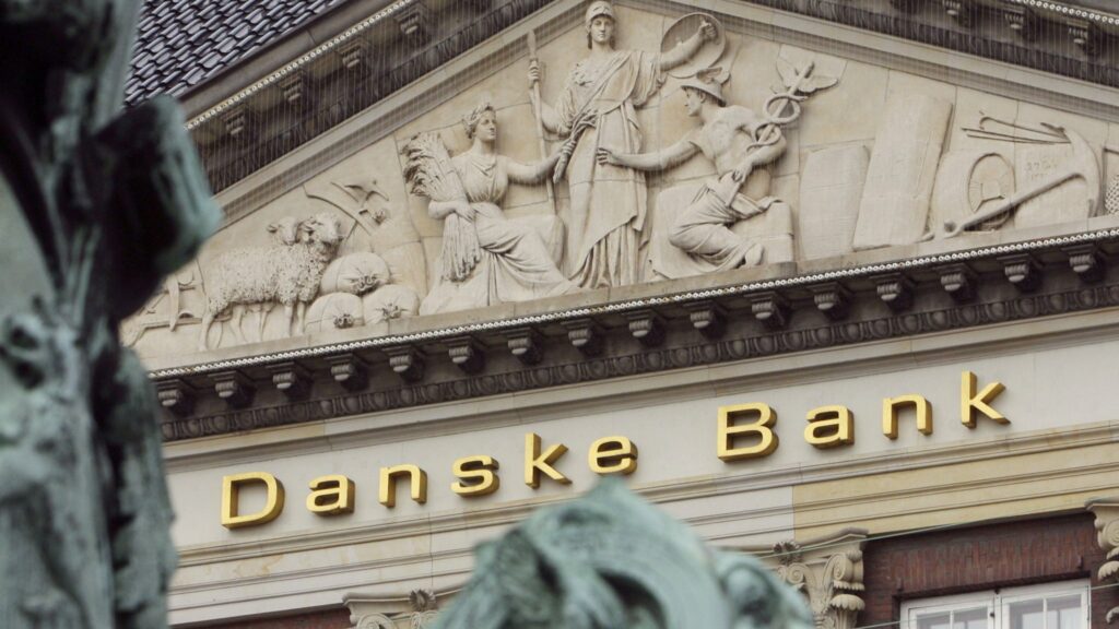 Μπροστά στο μεγαλύτερο σκάνδαλο «ξεπλύματος» στον κόσμο; «Στο σκαμνί» 10 στελέχη της Danske Bank - Media