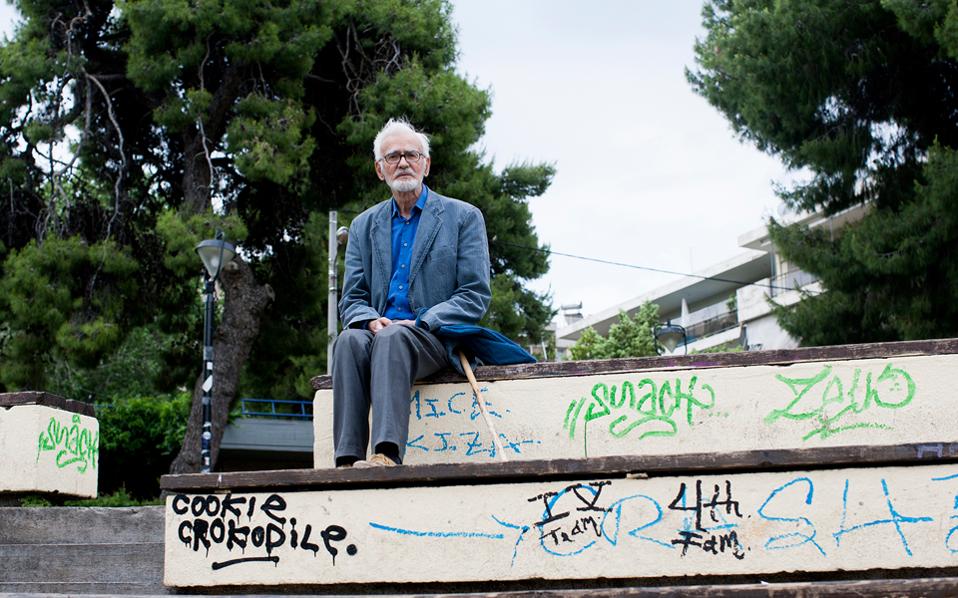 Πέθανε ο συγγραφέας και ποιητής Λουκάς Κούσουλας - Media