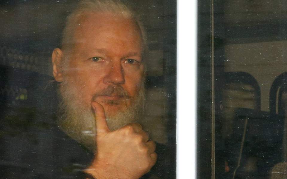 Βρετανία: Αναβλήθηκε η εκδίκαση της υπόθεσης έκδοσης Ασάνζ στις ΗΠΑ - Media