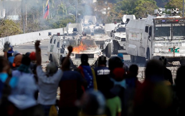 Έκρυθμη παραμένει η κατάσταση στη Βενεζουέλα (Photos) - Media