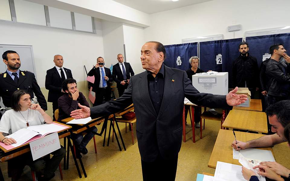 Ιταλία: Επιστροφή του Σίλβιο Μπερλουσκόνι σε κοινοβουλευτική έδρα - Media