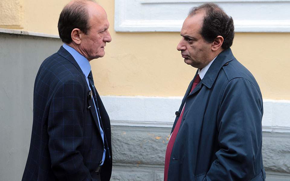 Σπίρτζης: «Κάντε τα ταξί εκλογικά κέντρα του Τσίπρα» - Λυμπερόπουλος: «Θα στηρίξουμε αυτούς που μας στήριξαν» - Media