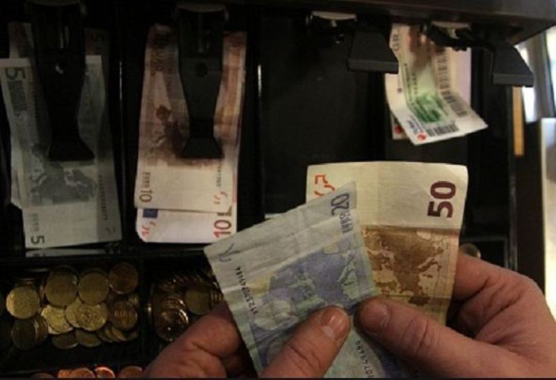 Ηράκλειο: «Βοήθεια, κλέφτης!»… και τον έπιασαν – Μπήκε σε μαγαζί με ρούχα και άρπαξε 400 ευρώ - Media