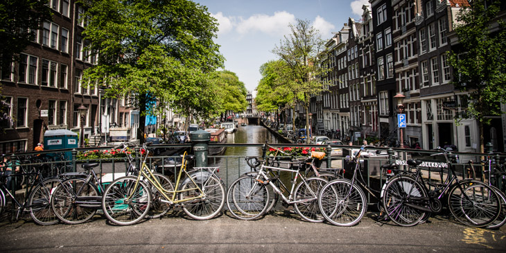 Απίστευτο κι όμως... ολλανδικό - Τα ποδήλατα... σκοτώνουν περισσότερους - Media