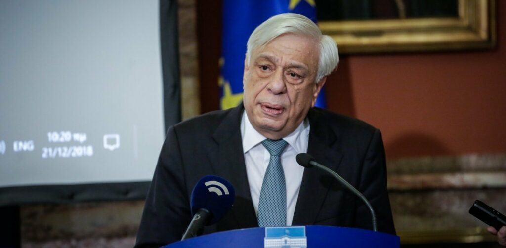 Τι κάνει σήμερα ο πρώην Πρόεδρος της Δημοκρατίας Π. Παυλόπουλος;  - Media