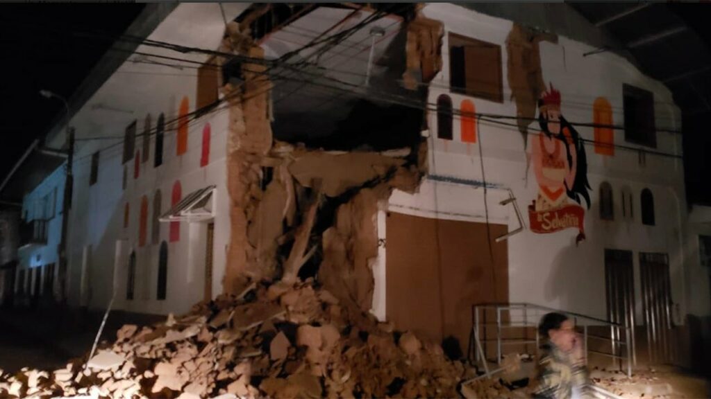 Ισχυρός σεισμός 8 Ρίχτερ στο Περού: Ένας νεκρός και τουλάχιστον 11 τραυματίες - Media