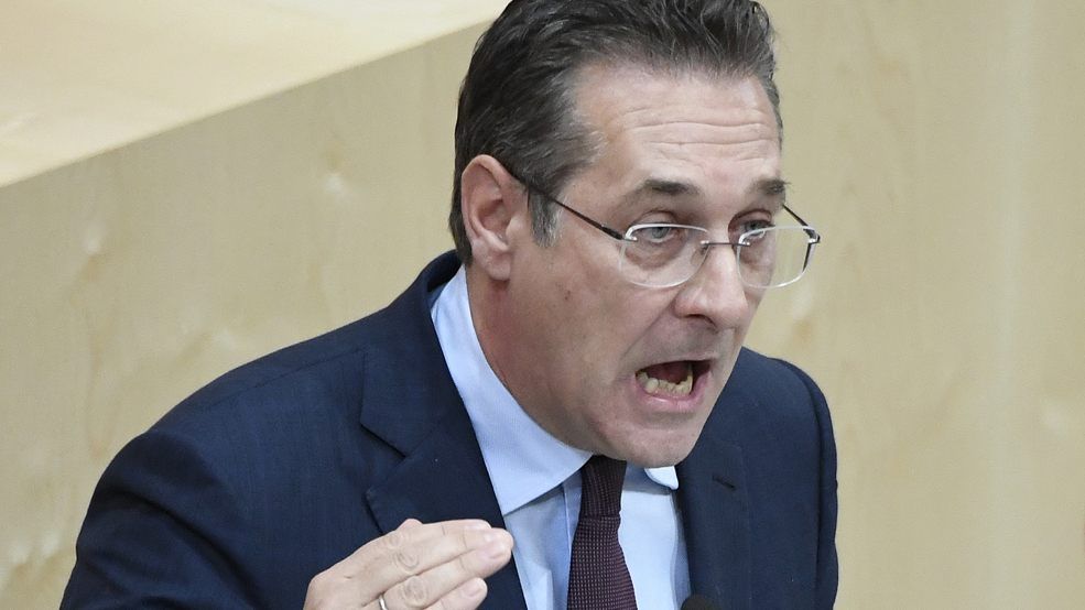 Ψυχρολουσία στην Αυστρία: Για ευρωβουλευτής βαίνει ο ακροδεξιός Στράχε - Media