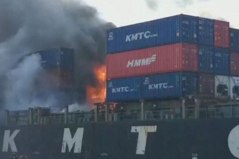 «Καίγεται το δέρμα μου!» - Φωτιά σε πλοίο, περισσότεροι από 130 άνθρωποι στο νοσοκομείο - Media